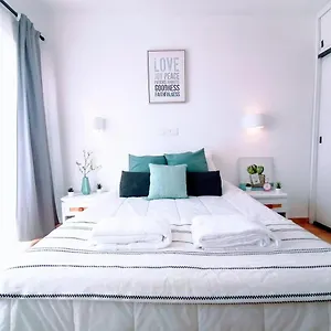 Apartamento Lovely 500 M Walk To The Portugal